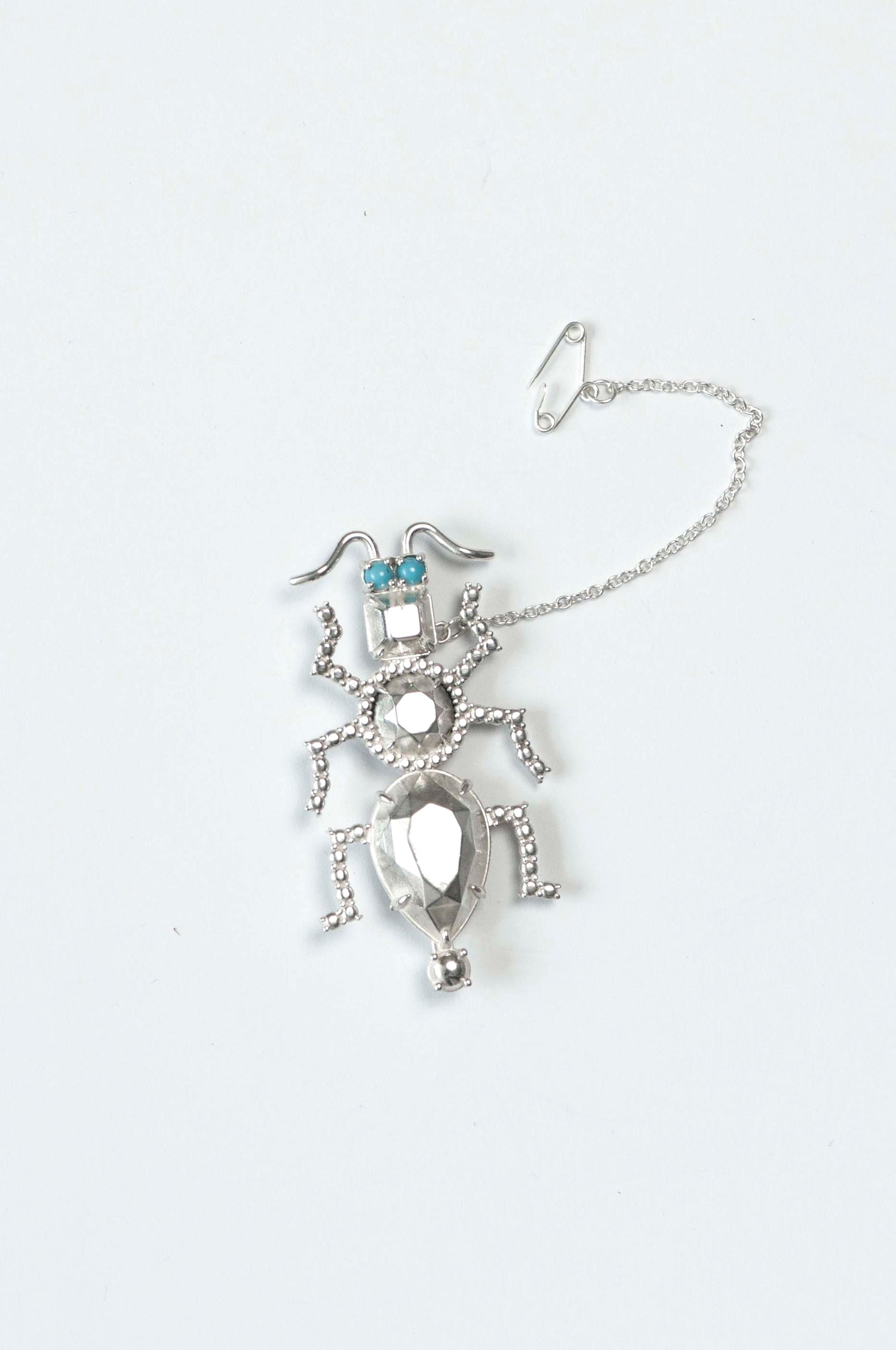 Fourmi Brooch