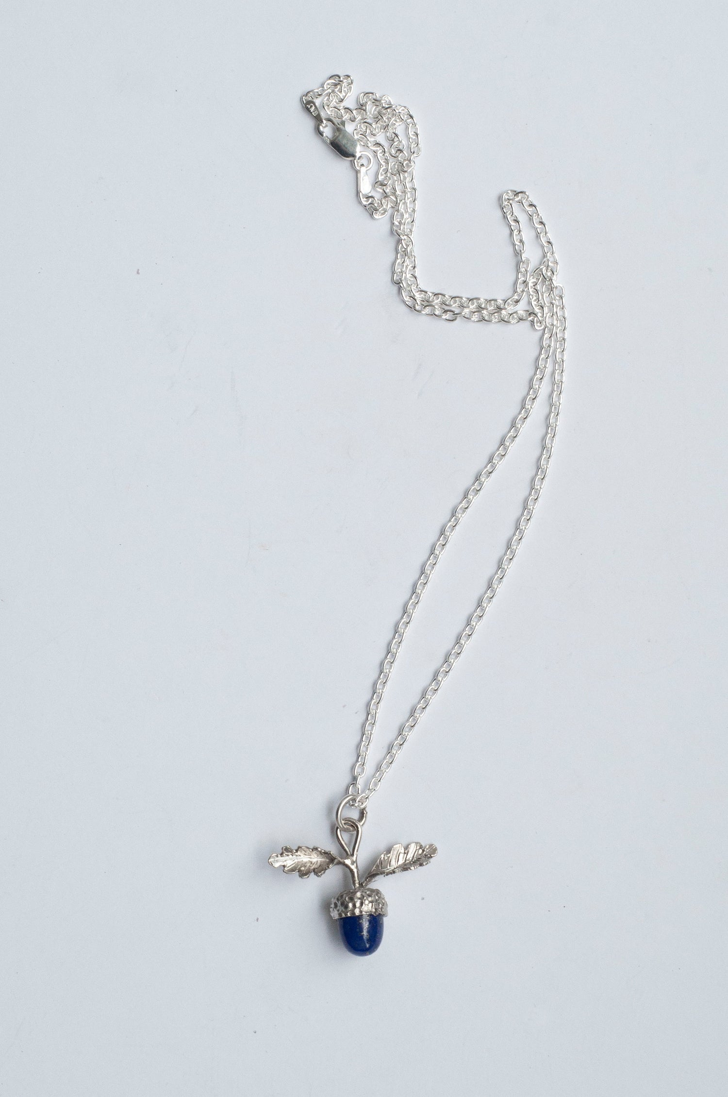 Nuss Pendant